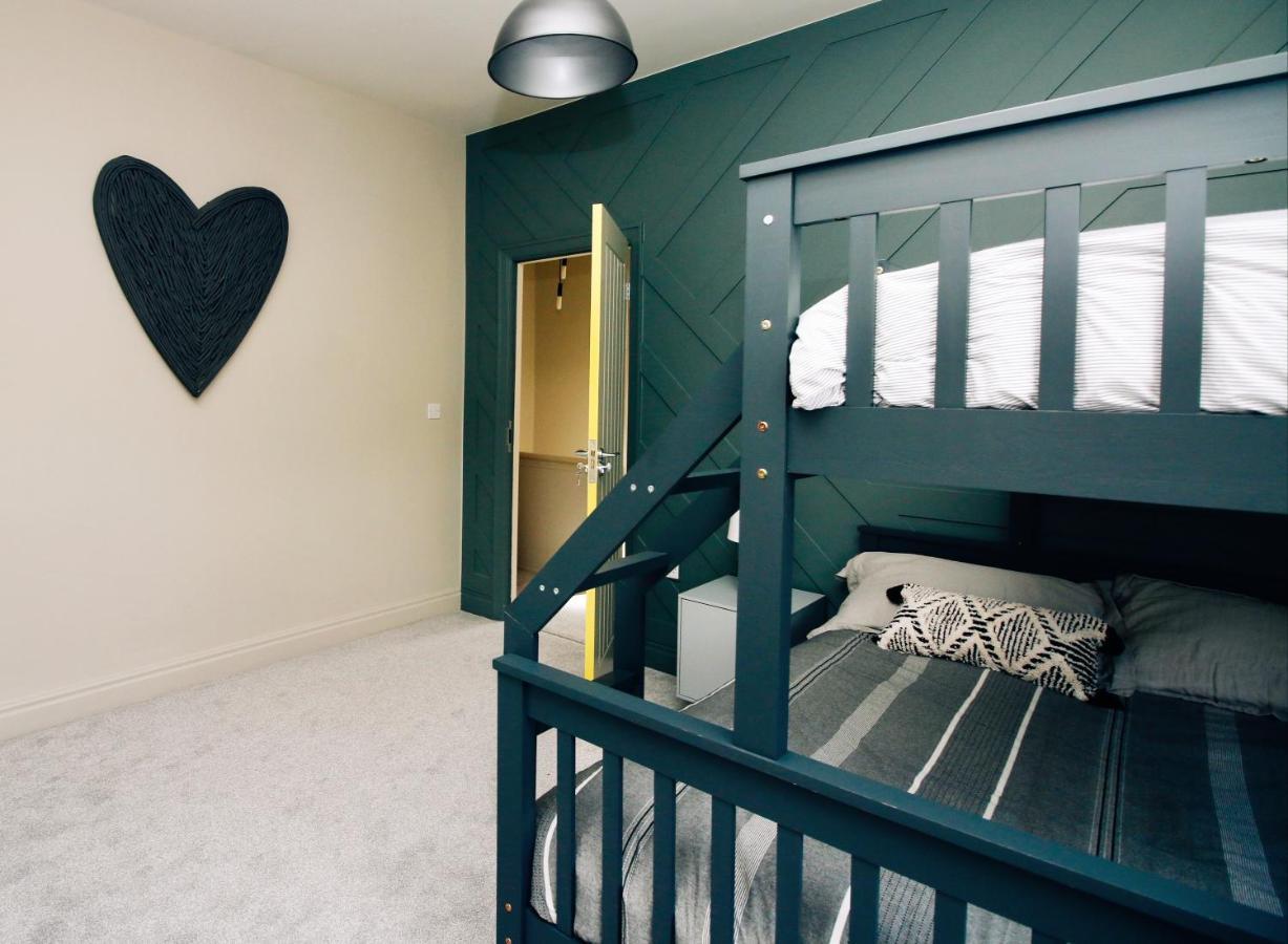 Xxhot Tubxx 4Bed Semi, Sleeps 8, 2 Bathrooms แบล็คพูล ภายนอก รูปภาพ