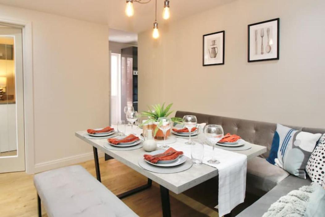 Xxhot Tubxx 4Bed Semi, Sleeps 8, 2 Bathrooms แบล็คพูล ภายนอก รูปภาพ